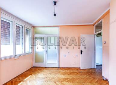 Dvoiposoban stan, Niš, Gradska bolnica, prodaja, 65m2, 93800e, id1198266