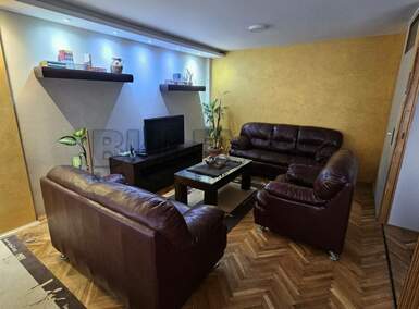 Trosoban stan, Niš, Bulevar Nemanjića, izdavanje, 72m2, 450e, id1074400