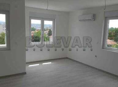 Jednoiposoban stan, Niš, Pantelej(Niš), prodaja, 43m2, 76800e, id1214578