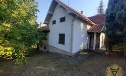 Kuca, Beograd, Kosmaj, izdavanje, 250m2, 1000e, id1239626