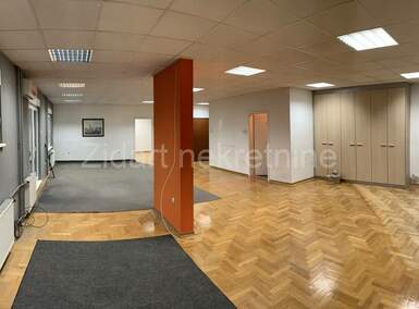 Poslovni prostor / Lokal, Beograd, Cvetkova Pijaca, izdavanje, 136m2, 1500e, id1244651