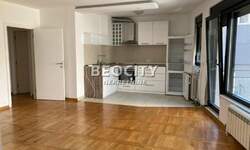 Trosoban stan, Beograd, Kneza Miloša (centar), izdavanje, 64m2, 900e, id1248567