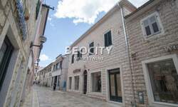 Poslovni prostor / Lokal, Herceg Novi, Stari Grad, prodaja, 105m2, 350000e, id1253031