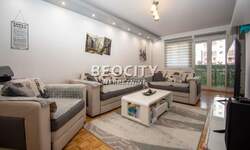 Trosoban stan, Beograd, Blok 61, prodaja, 78m2, 250000e, id1254382