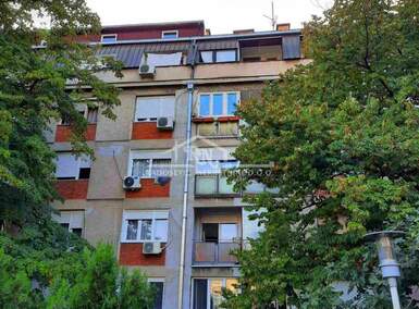 Trosoban stan, Beograd, Banovo brdo, prodaja, 53m2, 123000e, id1245230