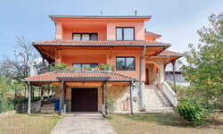 Kuca, Beograd, Sremcica, prodaja, 295m2, 330000e, id1258793