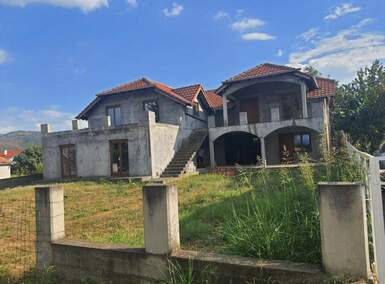 Kuca, Golubac, prodaja, 300m2, 100000e, id1263081