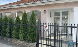 Poslovni prostor / Lokal, Vranje, izdavanje, 100m2, 300e, id1111242