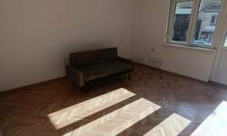 Poslovni prostor / Lokal, Niš, Crveni pevac, izdavanje, 48m2, 370e, id1275847