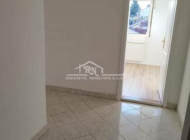 Jednoiposoban stan, Beograd, Petlovo Brdo, prodaja, 31m2, 50000e, id1258283