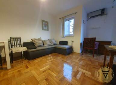 Trosoban stan, Beograd, Vojvode Vlahovića, izdavanje, 50m2, 500e, id1291863