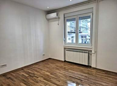 Dvosoban stan, Beograd, Kalenić, izdavanje, 46m2, 700e, id1323391