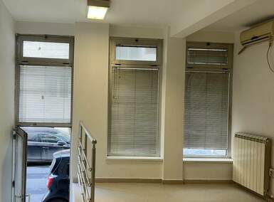 Poslovni prostor / Lokal, Beograd, Hram Sv. Save, izdavanje, 24m2, 650e, id1327045