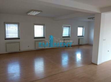 Poslovni prostor / Lokal, Beograd, Altina, izdavanje, 140m2, 900e, id886367