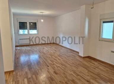 Trosoban stan, Pančevo, Centar, prodaja, 77m2, 115500e, id1332728