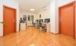 Poslovni prostor / Lokal, Beograd, Voždovac, izdavanje, 67m2, 450e, id1345833