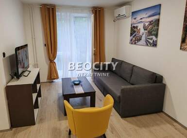 Trosoban stan, Novi Sad, Centar, izdavanje, 55m2, 680e, id1352040