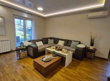 Cetvorosoban stan, Beograd, Beli dvor, prodaja, 98m2, 360000e, id1353873